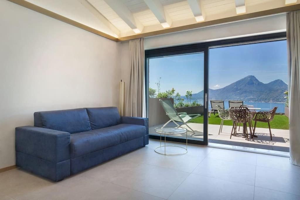 Villa Divina-Apt Armonia-Con Piscina E Vista Lago Castelletto Di Brenzone Eksteriør billede